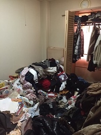 四日市市ゴミ屋敷片付け作業前写真４